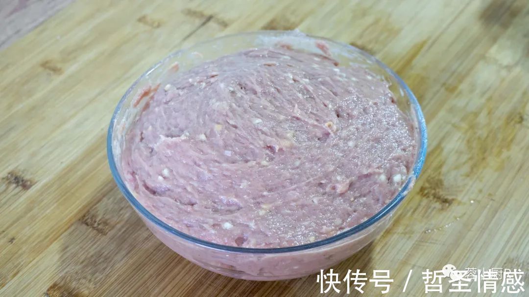 q弹|丸子要好吃，调馅是关键！教你饭店不外传的做法，一口一个超过瘾