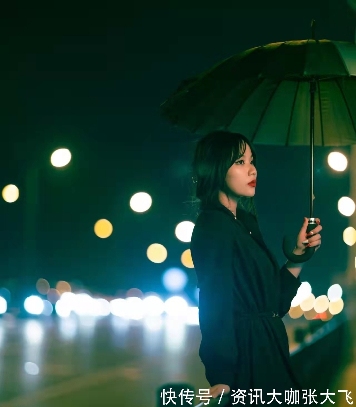 陌野#元旦吟怀·格律诗:虎临辞旧千家福,踏雪寻梅一点彤