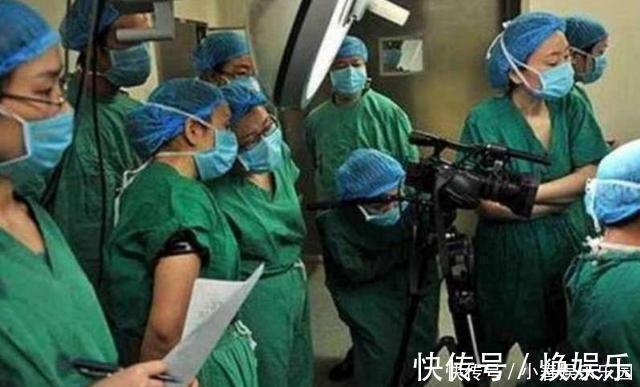 产妇|“我又不是动物!”产妇分娩,几个男女实习生围观,场面太尴尬