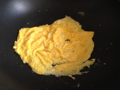 炒鸡蛋|健康的家常小炒:油菜炒鸡蛋,营养好吸收,黄绿相间看着就有食欲