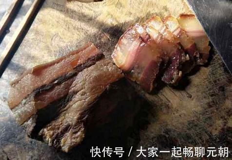 腌制|腊肉炒好嚼不动？下锅前多做2步，腊肉炒好又香又好嚼，不腻口