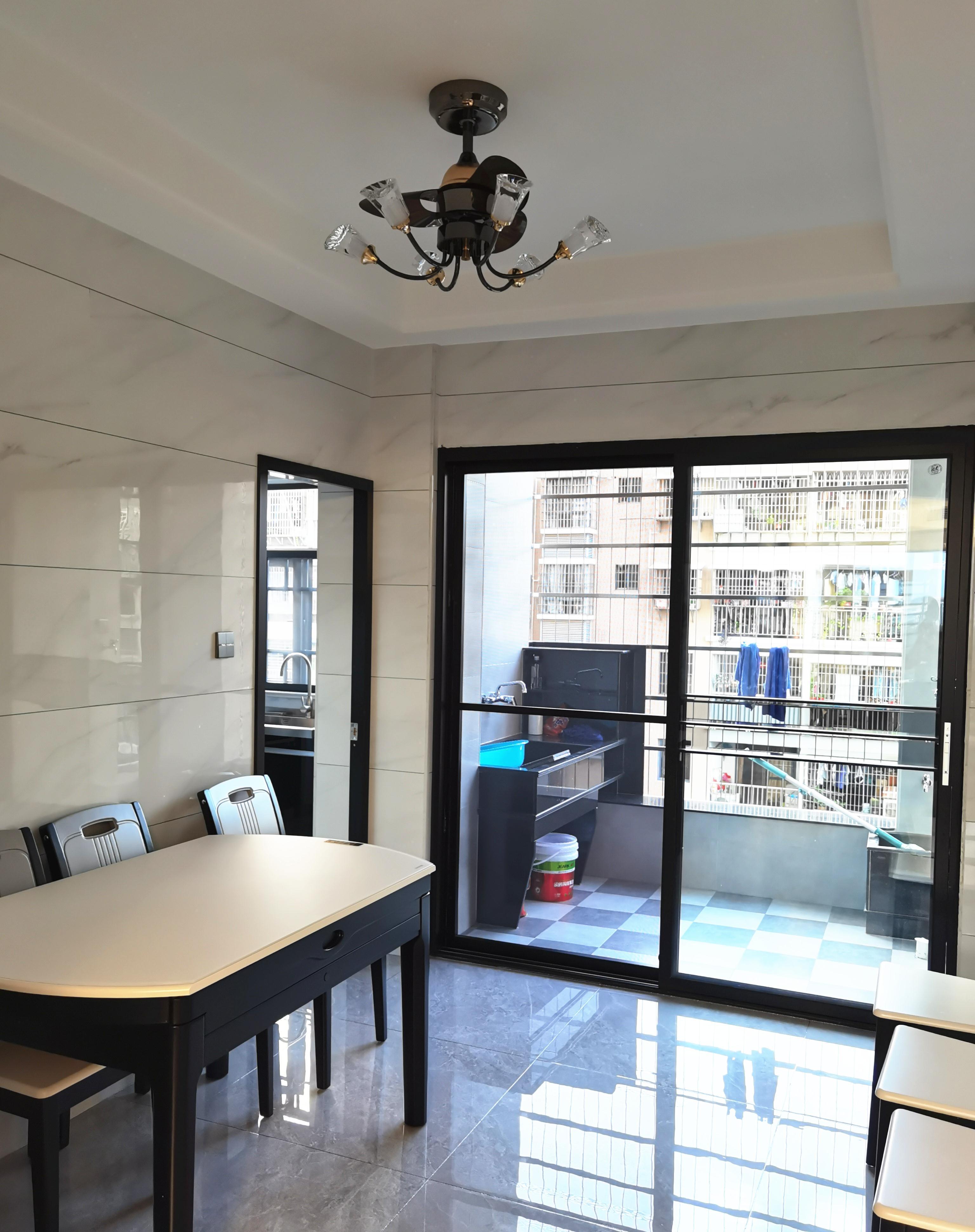 收纳|晒晒正在通风的新房,当初坚持全屋贴瓷砖,现在肠子都悔青了