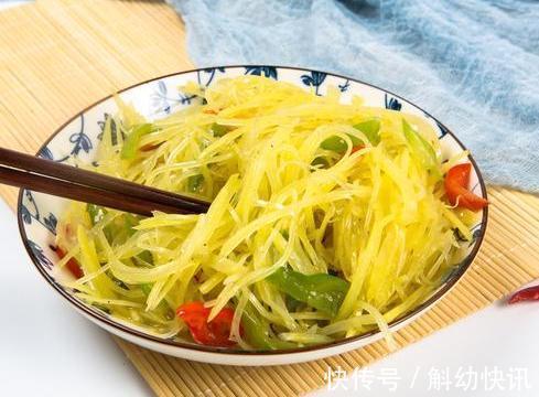 炒土豆丝|炒土豆丝，有人泡水有人焯水其实都不对，难怪做出来不好吃