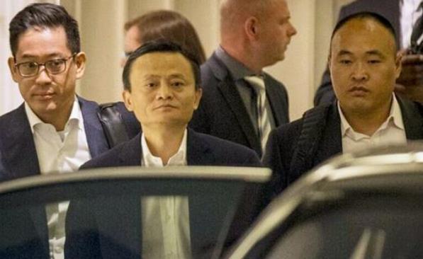 马云|马云卸任后,他的“第一保镖”李天金,失去百万年薪如今过得怎样