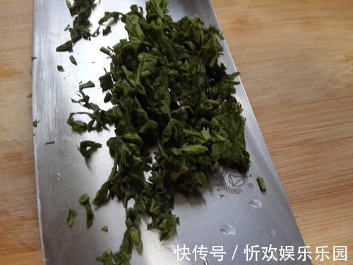 花盆|烧烤必备的紫苏叶，花盆里随便一种就是一大盆，实用又方便！