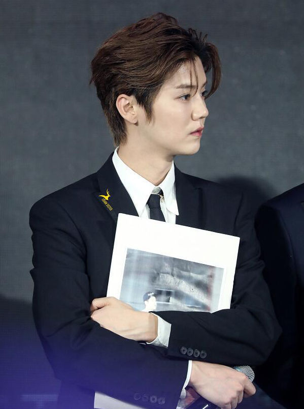 傷心|鹿晗送外賣被投訴賠了88塊,傷心一整晚,感慨送外賣太辛苦