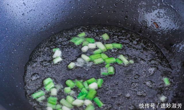 做紫菜蛋汤,掌握1个关键步骤,鲜美无比,好喝翻倍