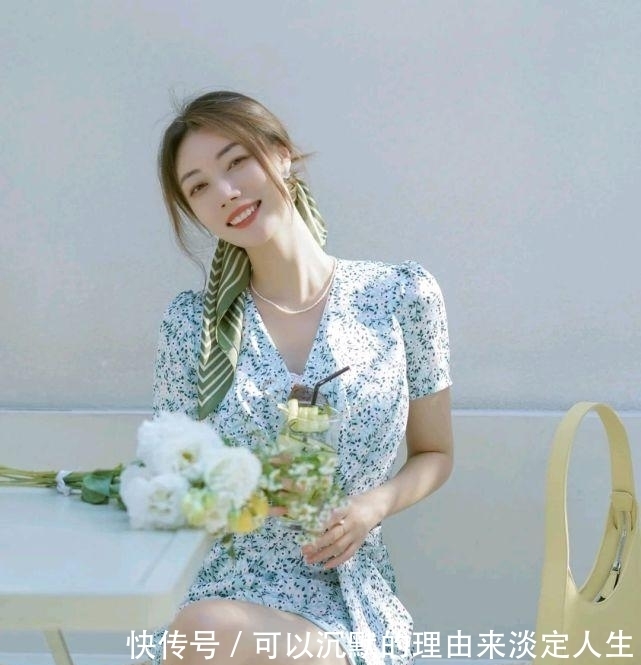 半身裙|怎么穿才温柔又清新呢?对服装的配色和款式,都有一定的要求