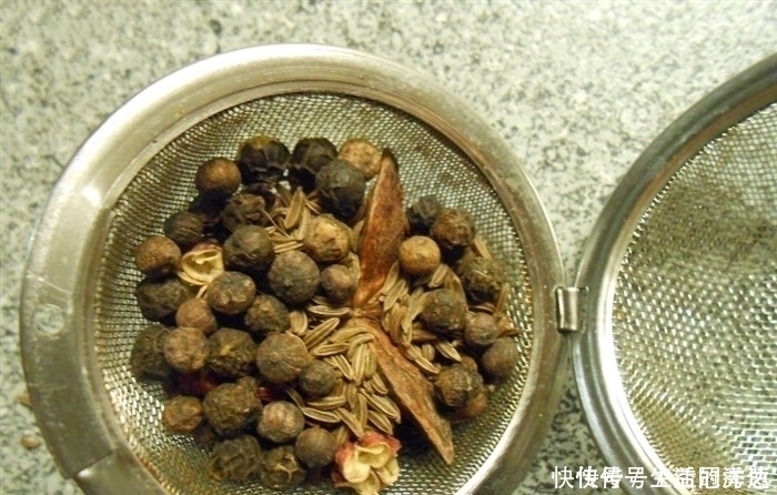 爷爷三十年只做一道菜，家里来客点名要吃，配方不再是秘密