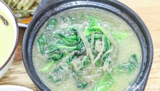 中午朋友突然串门，搜刮出冰箱所有的食材，做了8道家常菜