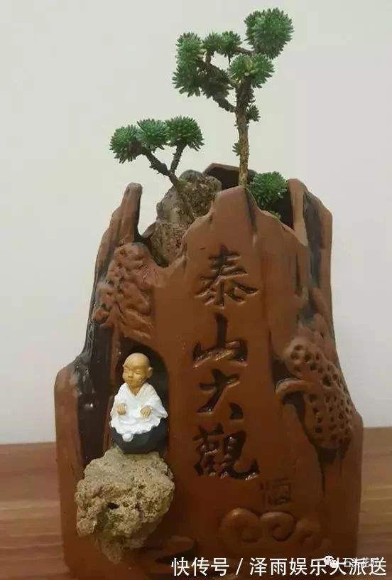 过年家里有“酒瓶”，教你10分钟做“花盆”，比买的还“好看”