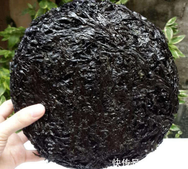 月经|女生“月经”刚走，多吃5种“零嘴”，抑菌排毒，养好卵巢更年轻