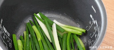 丢进电饭锅就能一键搞定!这家常菜太省心了