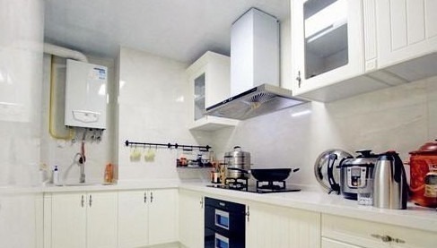 安装|厨房和卫生间离得远,用水热很不方便?别担心,教你2招轻松解决