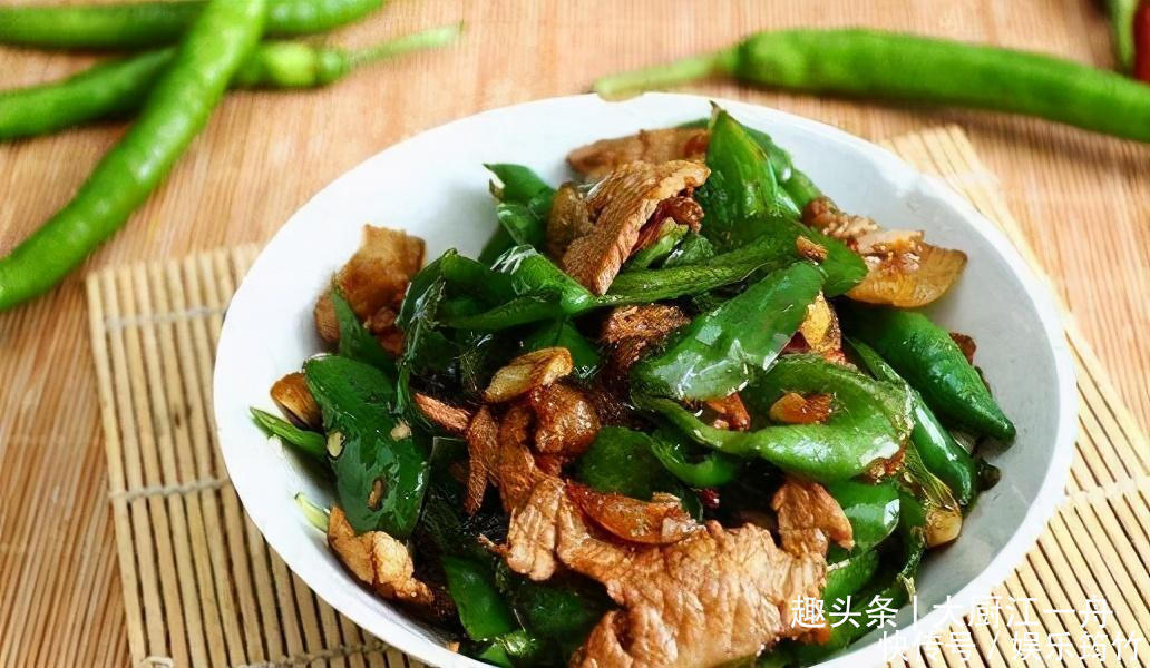 辣椒炒肉,肉片发柴嚼不动,教你饭店不外传的诀窍,肉片入口即化