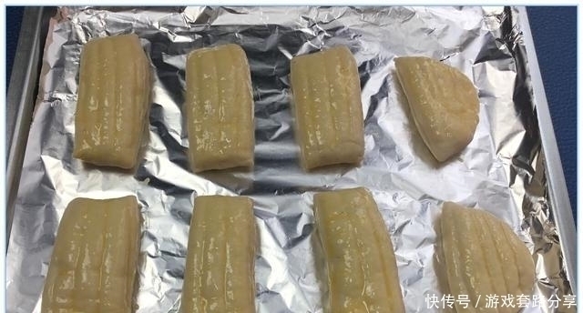 不用高筋面粉，不用揉出筋膜，一样做出好吃的面包