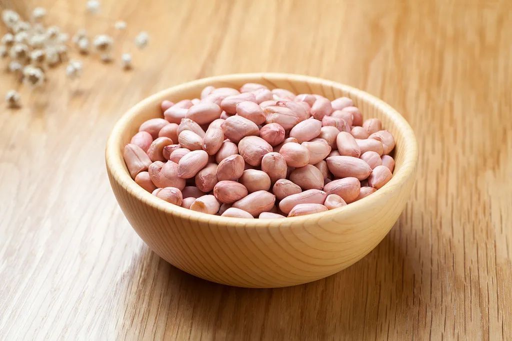 寄生虫|吃生花生和吃熟花生竟然不一样，哪种对身体更有益呢？