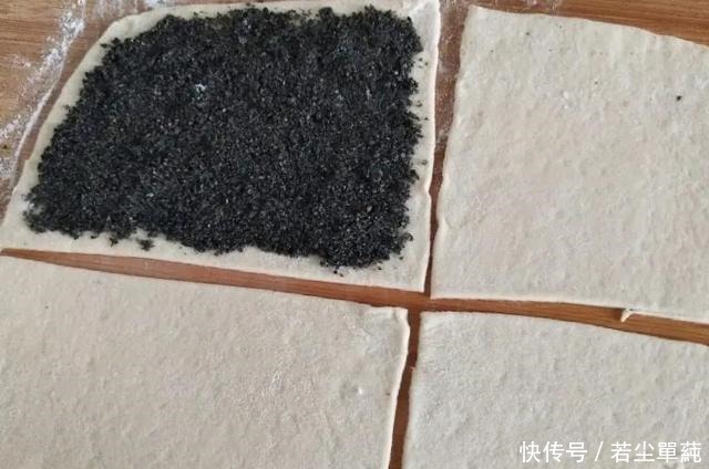 这样做出高颜值千层糕,松软又美味,补锌补钙营养高,孩子长高个!