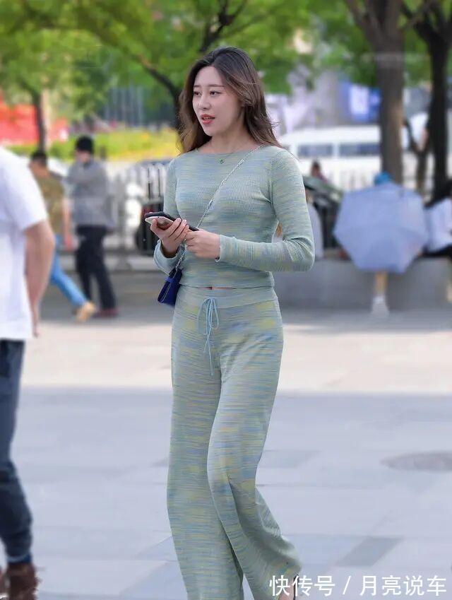 穿搭|打底裤让你占领时尚前端，随便搭配出显瘦身材，好看又不简单