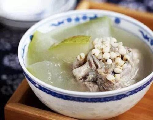 湿气太重|夏天湿气太重，多喝这碗“汤”，祛湿消肿还解馋，皮肤红润气色好