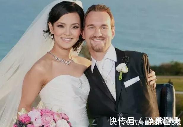 谢幕后|天生没手没脚,他却用“嘴巴”赢得世人的尊重,娶亚洲娇妻生四娃