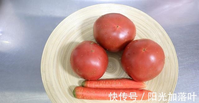 天凉了,强身健体的番茄炖牛肉,一周吃一锅不奢侈,对得起自己!