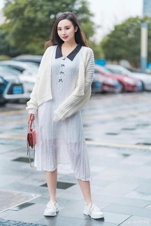 “王炸裙”好看又撩人，2021就买它！