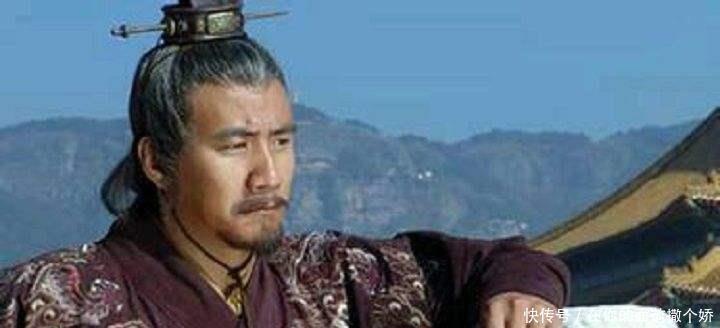 前去|朱元璋未成名前去算命，算命先生看了他一眼，就跪下说了一句话！