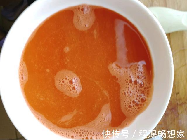 老妈调的素馅饺子,比肉的还要香,一周吃一次也不觉得腻