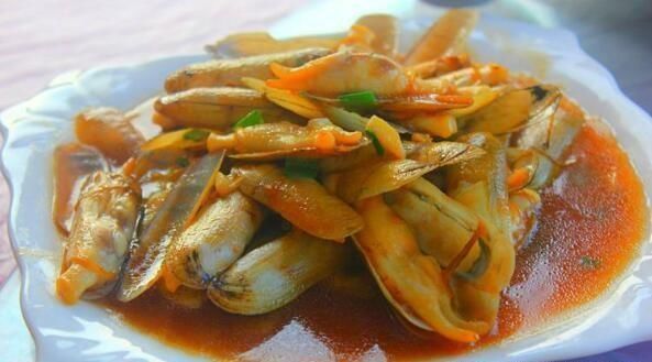 挑选20道菜肴分享，口感丰富鲜香不腻，每次上桌抢光光