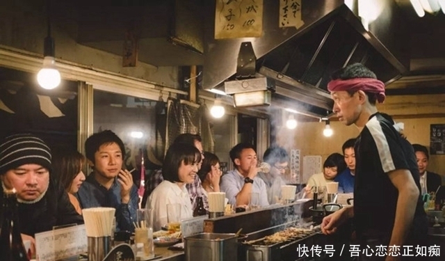 中国宵夜“大排档”,日本宵夜吃什么?网友:难怪吃不胖呢