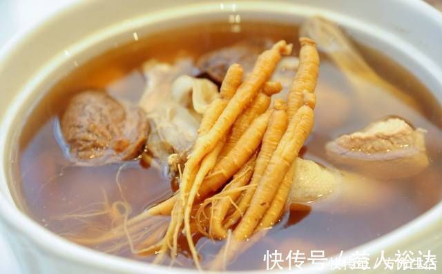 中药材|孩子多喝汤营养长得快?错了!这三种汤水只会成为孩子肠胃的负担