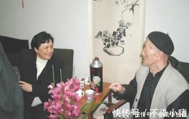 书法作品#邓公女儿邓楠书法太另类,笔墨朴拙憨实,温润无锋,果然字如其人