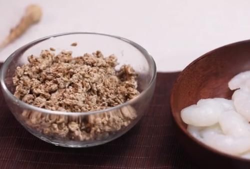 用来|农村人用来喂猪的东西,经过酒店大厨一加工,一盘能卖上百元