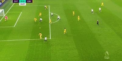 小盧卡斯|雷吉隆起腳傳中，小盧卡斯甩頭攻門稍稍偏出