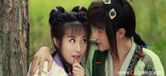 下跪|皇帝去寺庙拜佛,问:朕是否需要下跪?老住持1句话救了全寺性命!