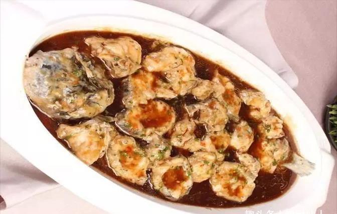 黑松露|美食推荐：黑松露至尊鸡、泡蒸鮰鱼、烧酿鲍菇翅配龙利蟹盒制作