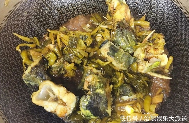 鱼肉|酸菜怎么做大叔教你酸菜烧昂刺鱼,鱼肉鲜嫩,酸爽下饭,超好吃