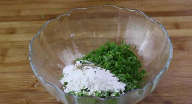 自从学会这道面食,我家天天做着吃,比包子油条都好吃,超简单