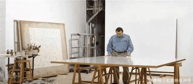 天价|一副"空白"油画拍出1.2亿天价, 究竟为何? 也许你并不懂这世界!
