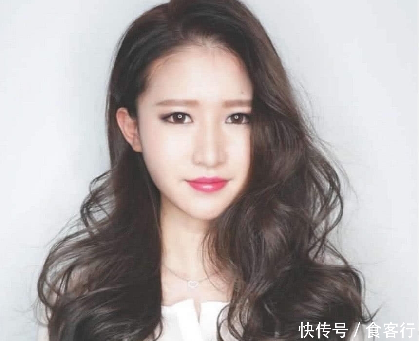 二次元|直男“讨厌”女生梳的4种发型,二次元刘海上榜,图4是真的丑!