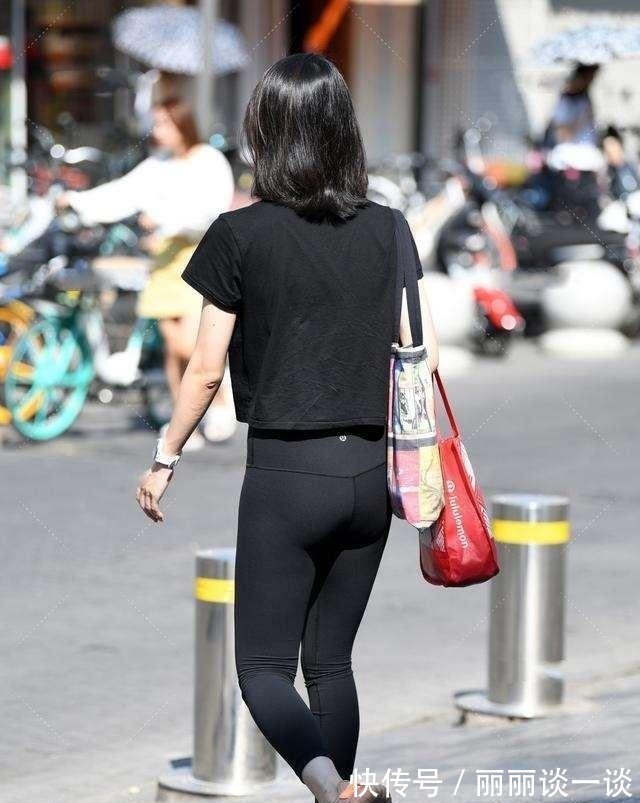 版型 潮流个性的打底裤穿搭彰显一丝活力,美出了优雅感,气质高贵!