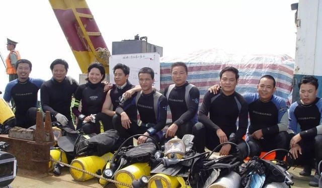 海底|真有海底宝藏康熙沉船5万件青花瓷,市值5亿美金无压力