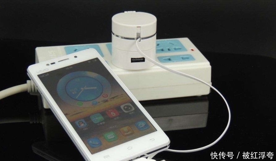 远离|手机“爆炸”前的3个征兆,一旦发现,及时关机远离,大伙要注意