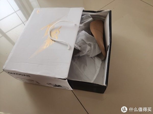 缓震|支持一双国产跑鞋，乔丹 飞影