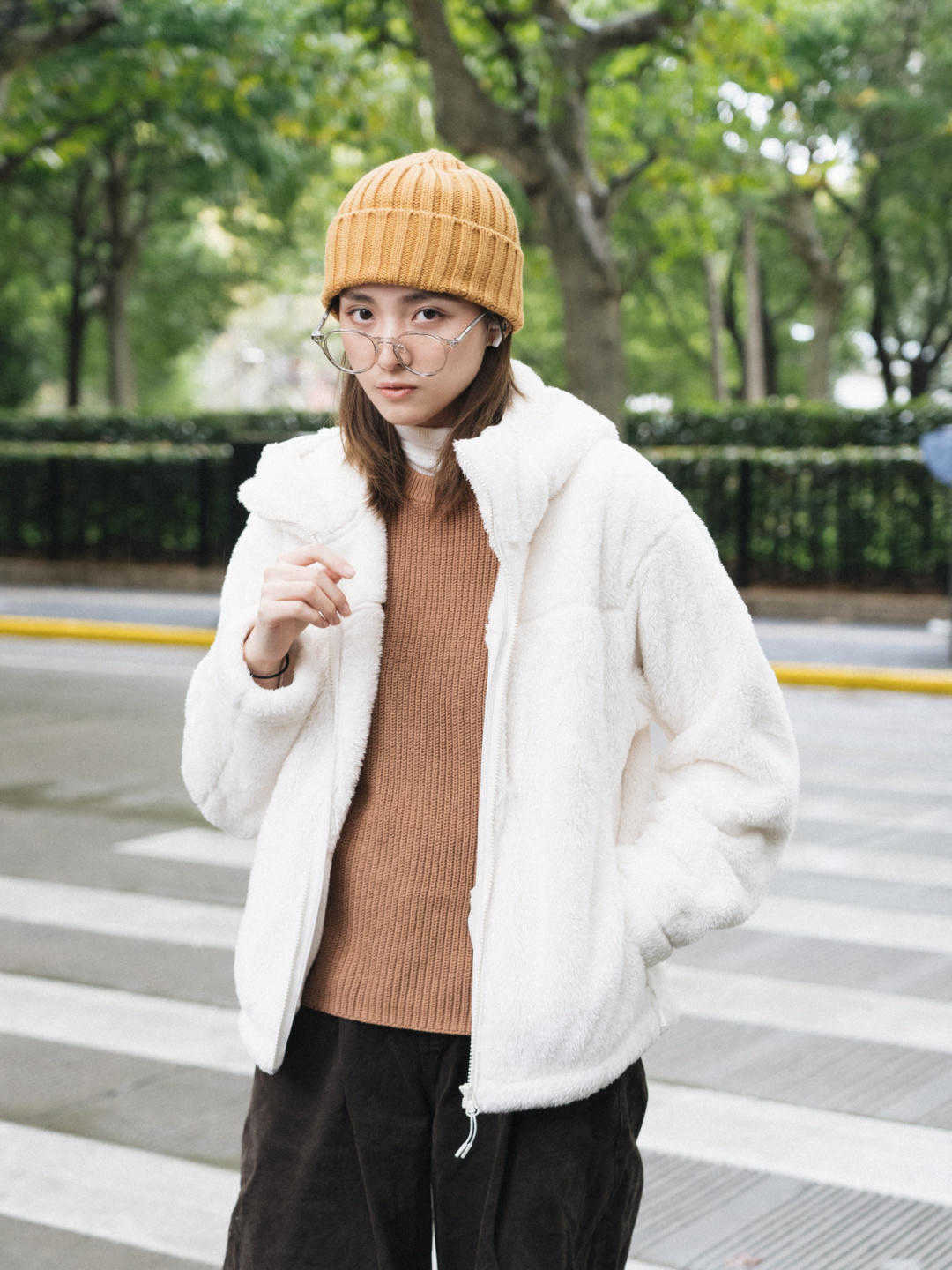 保暖|上身不臃肿!百搭还保暖的“摇粒绒”外套火了,让你穿上不想脱