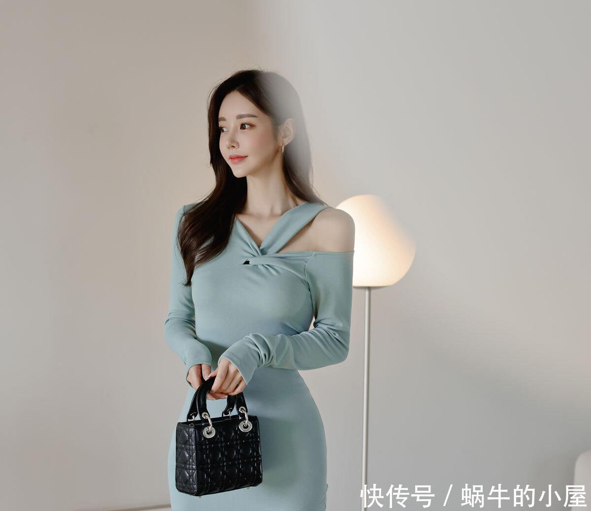 美人图鉴孙允珠：蔚蓝海洋冰丝柔顺绒面连衣裙