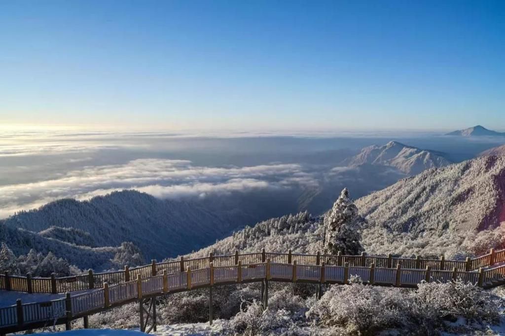 西岭雪山景|安排！西岭雪山滑雪场要开了！