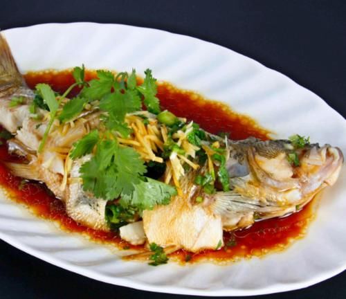 鲜嫩多汁不腥不柴的清蒸鱼这么做