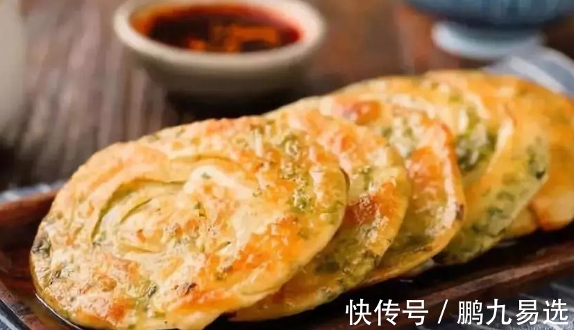 30年做饼经验,“葱油饼”这样做,简单、省事、更加美味